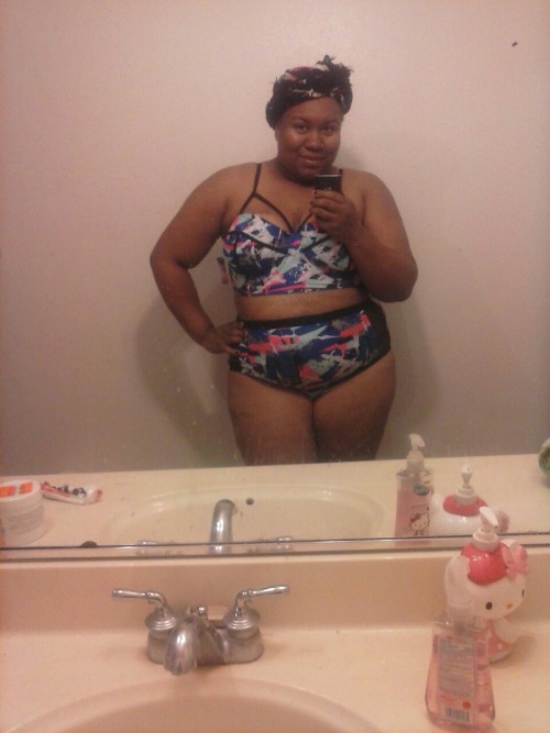 baldhead-skallywagg: Recently bought this Fatkini, and I am in love with it. I feel so fucking beaut