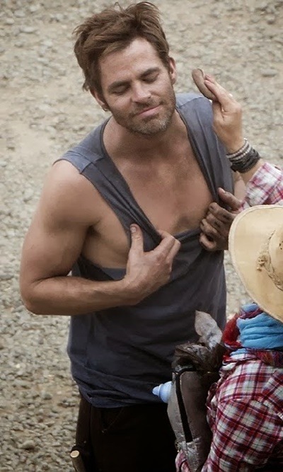 XXX male-and-others-drugs:   Chris Pine photo