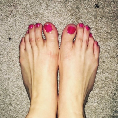 New color What do you guys think? #archqueen #longtoes #bigfeet #sweatyfeet #barefoot #size12 #wri
