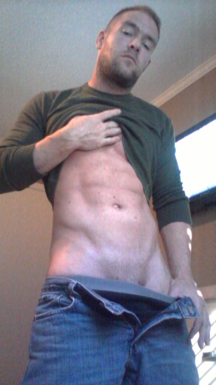 2sthboiz:  MMMMM HELLO DADDY 