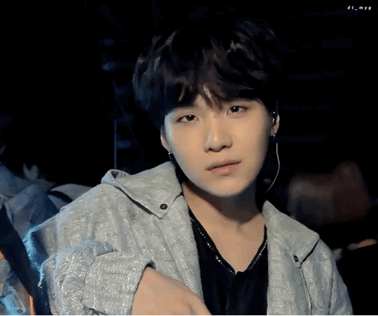 Suga Fanfic Gif Explore Tumblr Posts And Blogs Tumgir