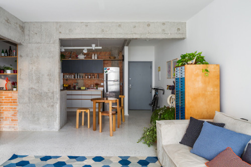 enkelstudio:Apartment that inspire us: AP POMPEIA by Vitrô ArquiteturaDon’t forget to follow usonfac