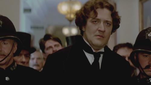 norbury:Robbie waited in the long dreary corridor, that before the whole crowd, whom an action so sw