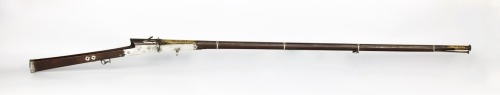 Gold inlaid matchlock Toradar musket, India, 18th century.from Mandarin Mansion Antique Arms and Arm