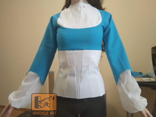 Hi pals, News from the fields of Hyrule.We almost sewed the blouse of Zelda. It consisted of many sm