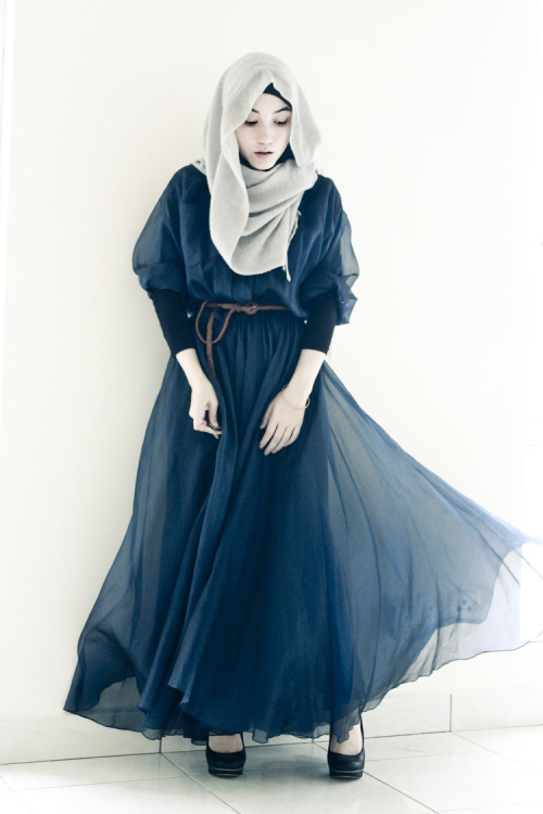 wardengrey:  I feel like not enough people are aware of the Malaysian model/designer Hana Tajima. We need to fix that.