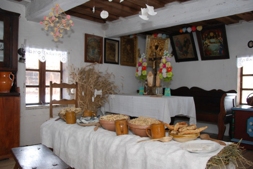 lamus-dworski:Christmas in the skansen (open-air museum) of the Mazovian countryside in Sierpc, Pola