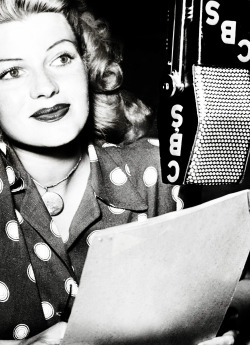 hollywoodlady:  Rita Hayworth 