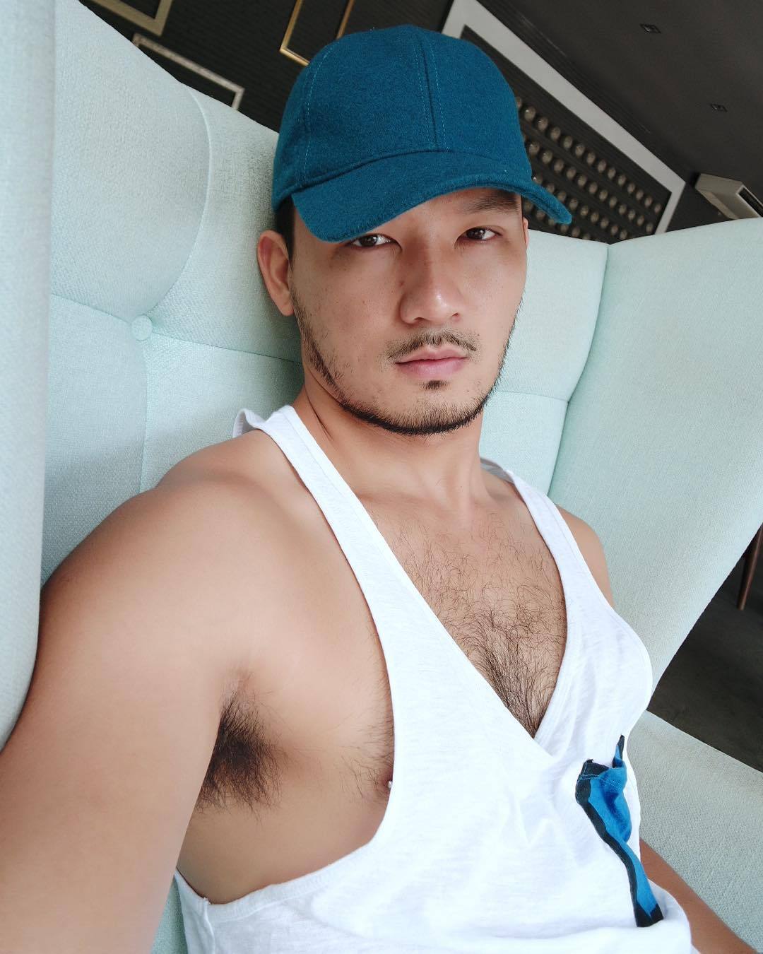 Viva!Asian hunks!