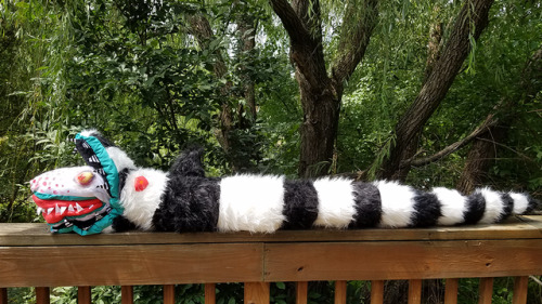 furbybones:So excited to share Sandwubby, a long furby based on the Sandworm from Beetlejuice!C