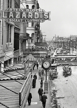 librar-y:  Canal Street in New Orleans circa