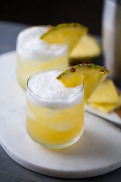 foodffs:  Pineapple Bourbon Punch Really