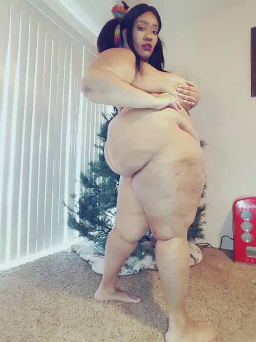 blackbbwonly:  🔥🔥🔥🔥🔥🔥@auribunnybbw 🔥🔥🔥🔥🔥🔥 5 ft 4in 300lbs 😍😍😍 Super Juicy Auri