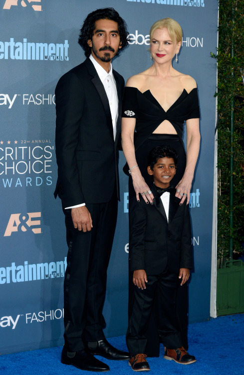 Dev Patel, Sunny Pawar, and Nicole Kidman attend The 22nd Annual Critics&rsquo; Choice Awards at