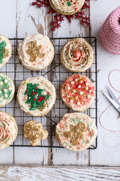 nom-food:  Easy slice n bake vanilla bean christmas sugar cookies with whipped buttercream