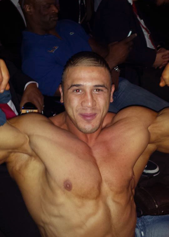 serbian-muscle-men:  Bulgarian bodybuilder Yovko More of his photos here -&gt;