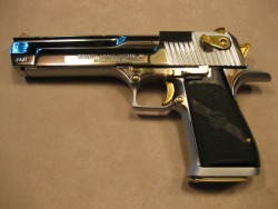 weaponslover:  Gorgeous Desert Eagle .50 AE.