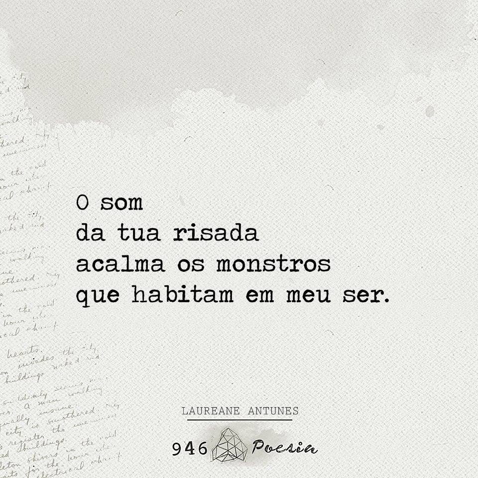 frasespoesiaseafins:    via 946 - Poesia   