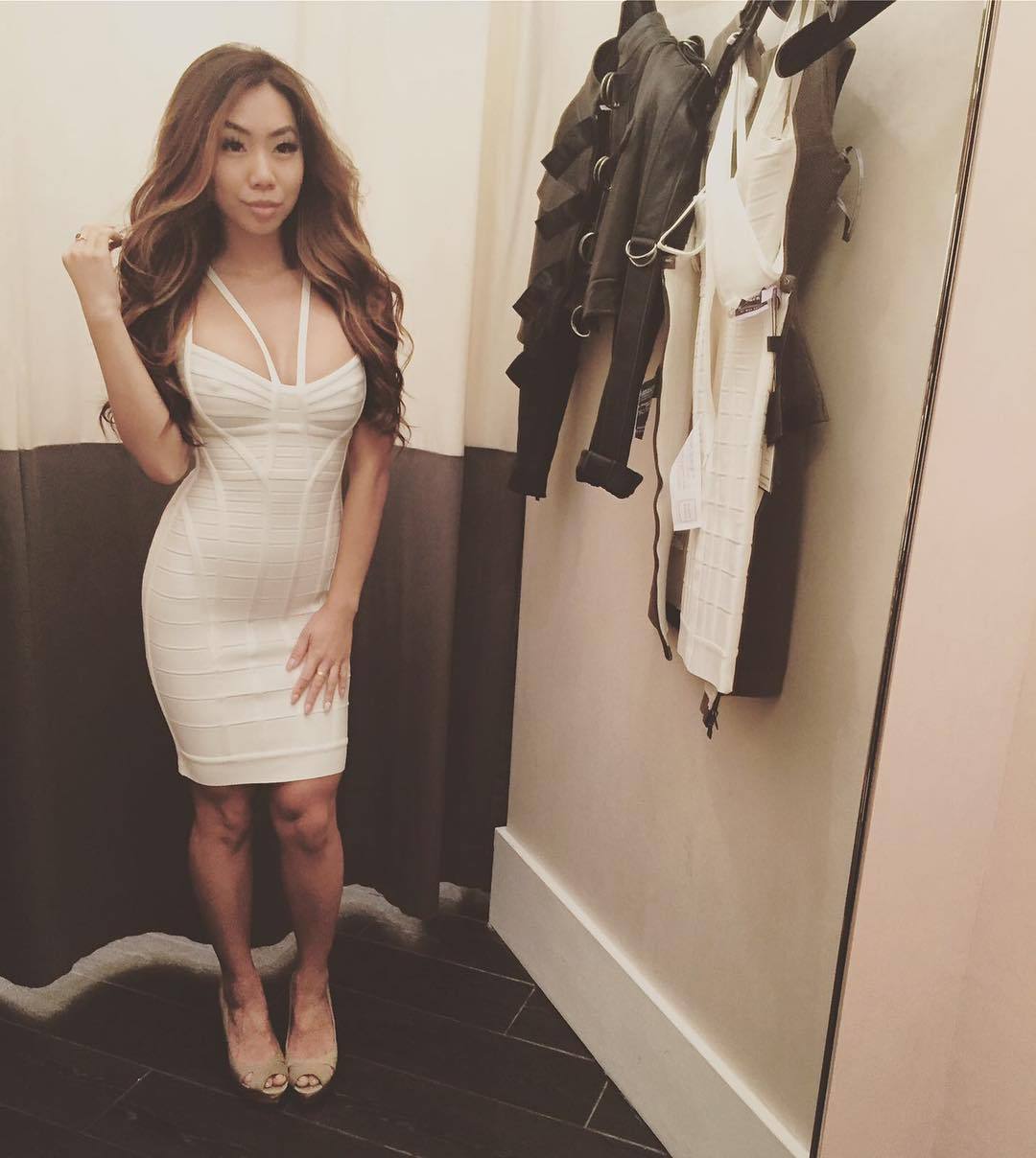 Submit your own changing room pictures now! Party Outfit via /r/ChangingRooms http://ift.tt/2eDhuid