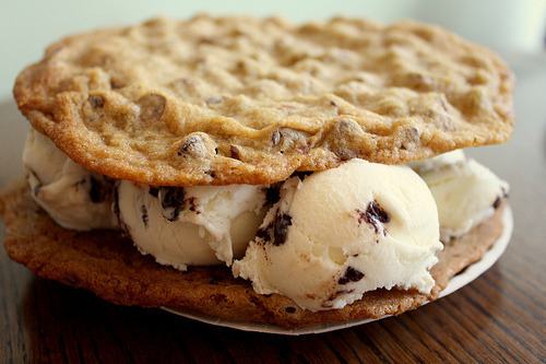 ICE CREAM COOKIE | via Tumblr on We Heart It. http://weheartit.com/entry/66924150/via/Boo96