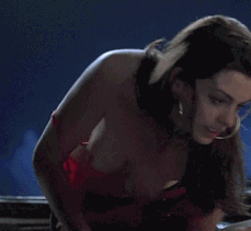 jrcppv:  Anne Hathaway is so sexy!!
