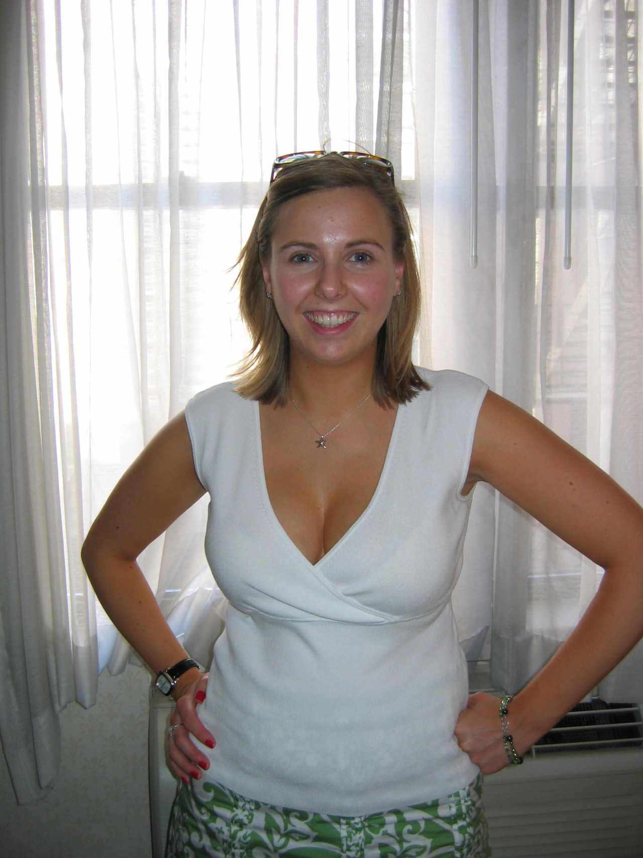 beautifulwives:  See more beautiful women doing the things they like to do at www.beautifulwives.tumblr.com.