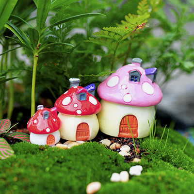tokyo-tori:Miniature Fairy Garten House    //   discount code “ Joanna15 ”