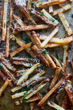 do-not-touch-my-food:  Baked Parmesan Fries