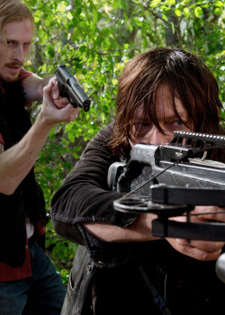reedusnorman:  Dwight and Daryl Dixon in The Walking Dead 6.15: ‘East’ 