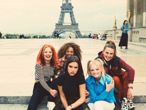 spicegirlsworld: Spice Girls in Paris