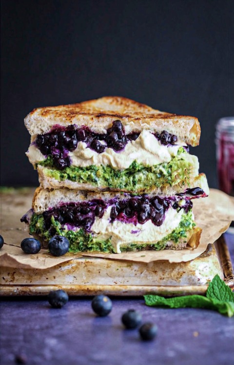 everythingwithwasabi:Vegan Blueberry Grilled Cheese with Mint Pesto