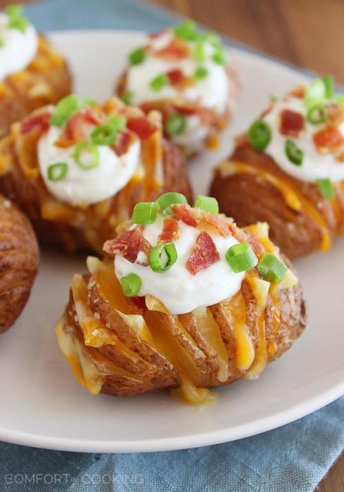 Mustard potato salad with dressing