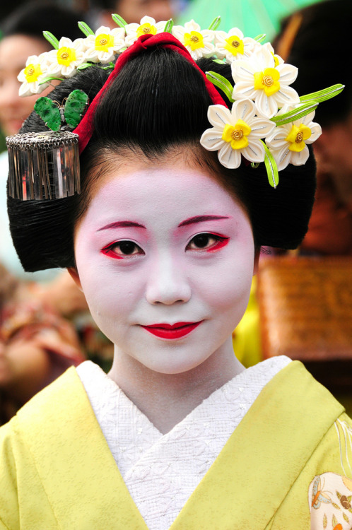 okiya:  Maiko Kanoyumi from Gion Higashi (by 5ERG10) 