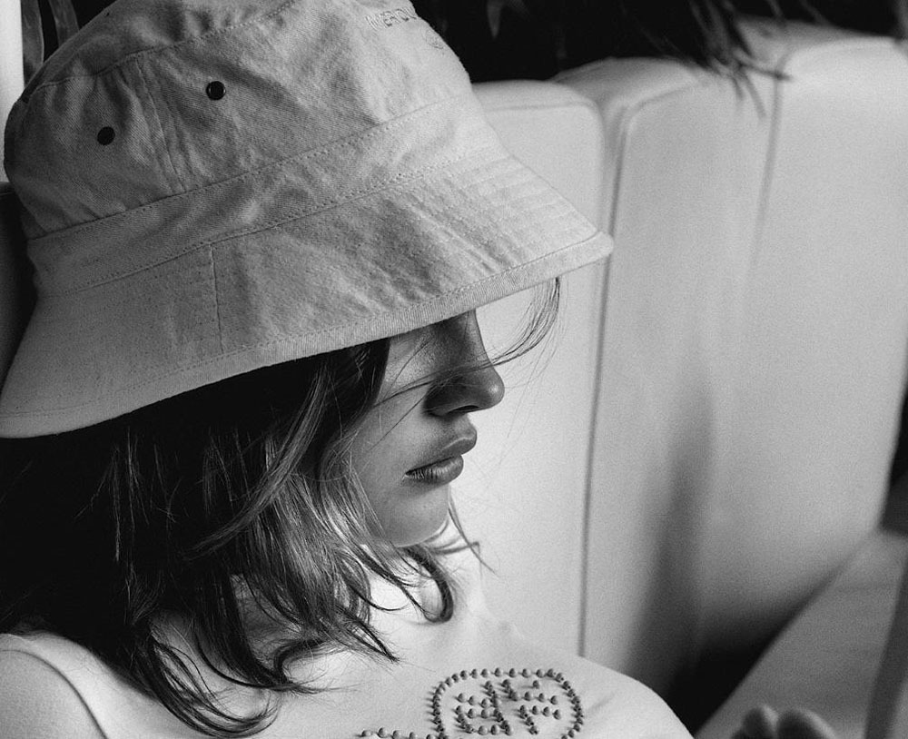 puppetwithapistol:   Natalia Vodianova for Mer du Nord S/S 2002.  