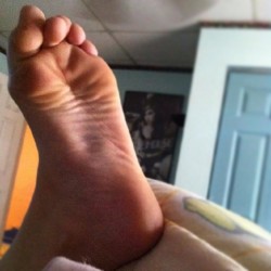 ifeetfetish:  #feet #teenfeet #youngfeet