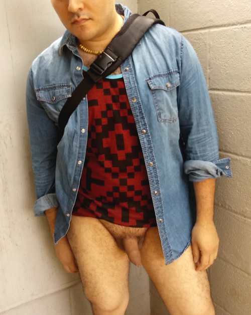 http://mrnopantsnoway.tumblr.com/post/118126840996