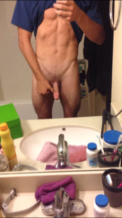 XXX banging-the-boy:  str8boysonly: Who else photo