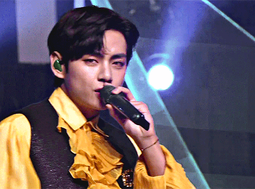 V + 2021 NYE LIVEcr. C_a_leaf