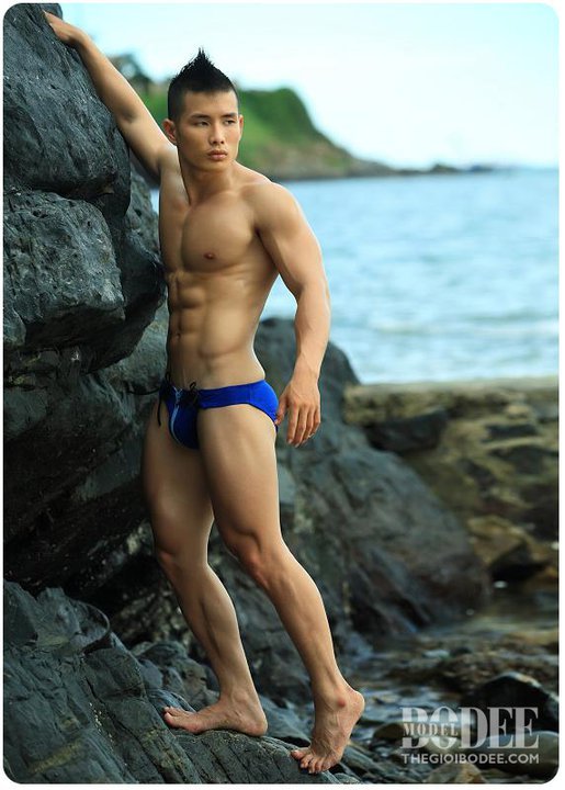 亞細亞之男闘呼達
