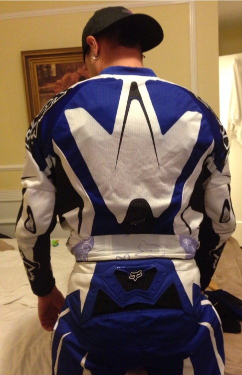 guysingear.tumblr.com/post/64359301119/