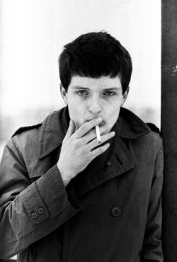 howtoseewithoutacamera: by Kevin Cummins Ian Curtis, Manchester,1979 