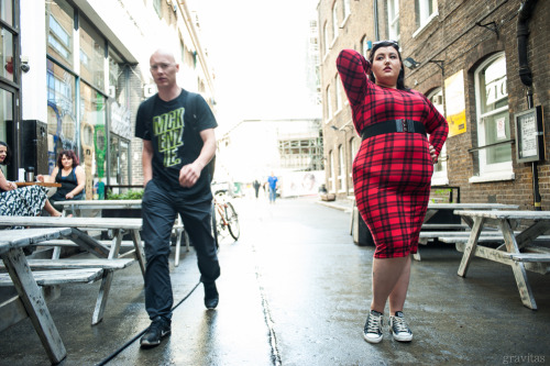 sarahissmiley:Roll on converse and midi dress season!! images by Gravitas images from August last ye