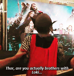 tomhiddlestonthegodof:haveahiddles:cvlwr:Chris Hemsworth: Nah…well, uh…that’s a tough question.Tom H