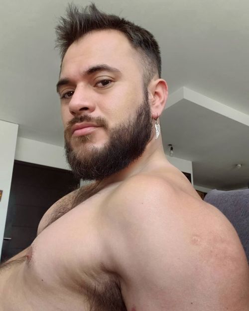 https://64.media.tumblr.com/d8bd83a36351438d5cc8229ba372baef/ac5c1728e32c0dfc-74/s500x750/fd01b1b68ab63cf661a17a04c49aa6cc5f0b62d5.jpg