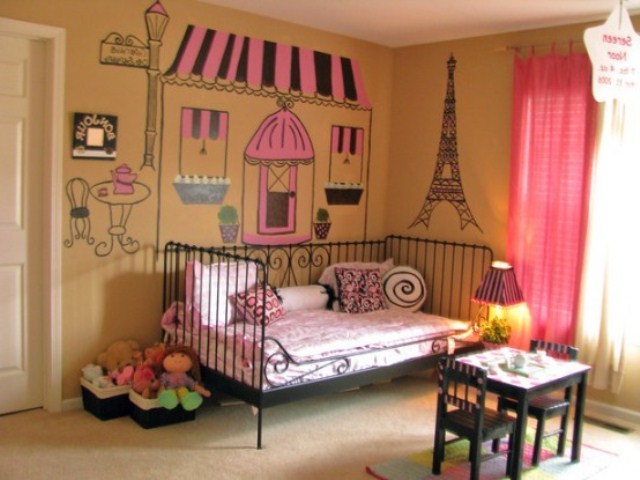 Black and white paris bedroom theme