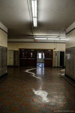 boxalarm:  Cleaning chemicals dragged through the hallways of Cooley High School Detroit, Michigan 2013   I thought we were tracking Charlie Sheen&hellip;