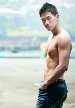 auberonbc: For more Gorgeous Asian Men visit:http://auberonbc.tumblr.com/archive