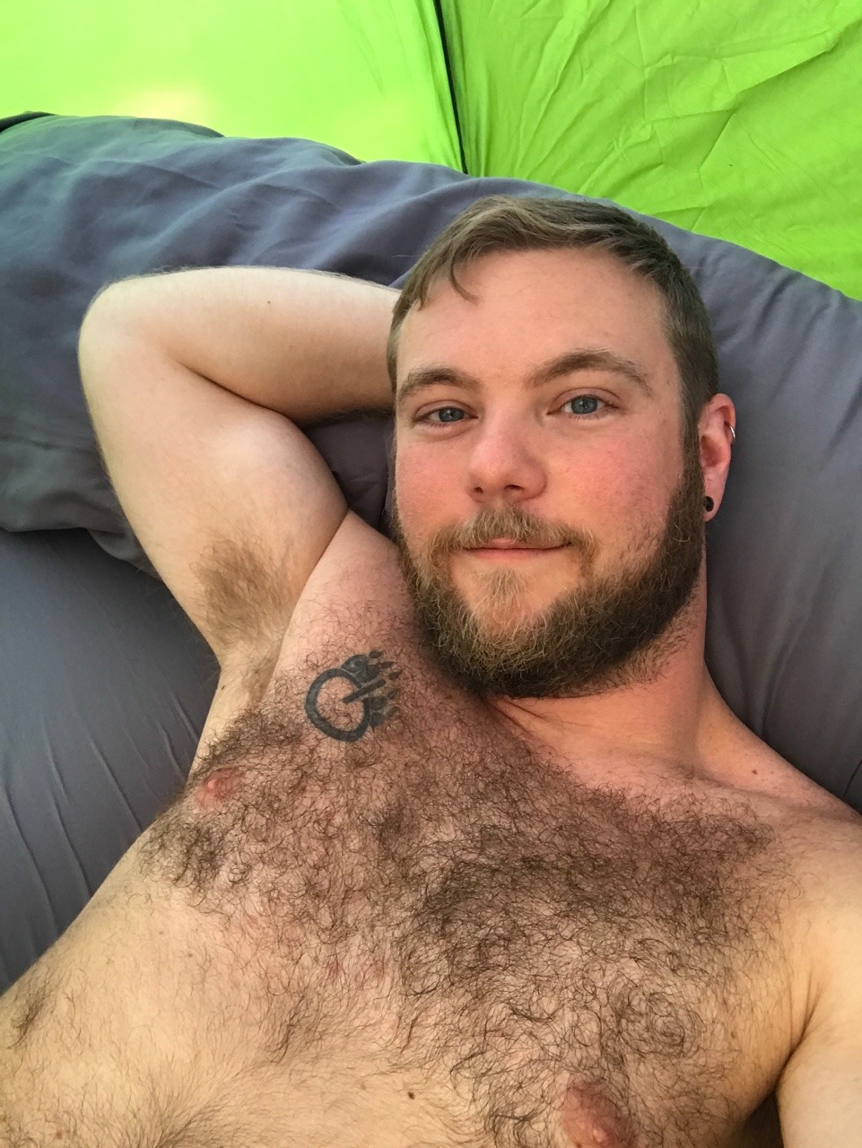 drttalk:  Relaxing a bit in my tent this weekend.