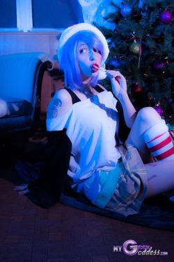 nurseharleynsfw:Just in time for Christmas!!