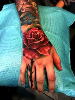 modern-tattoos:  Follow me for more